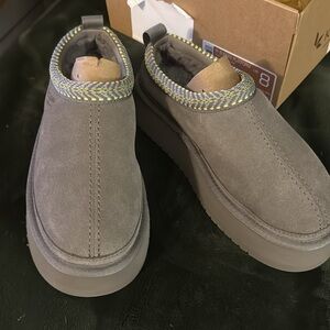 Gray Platform booties